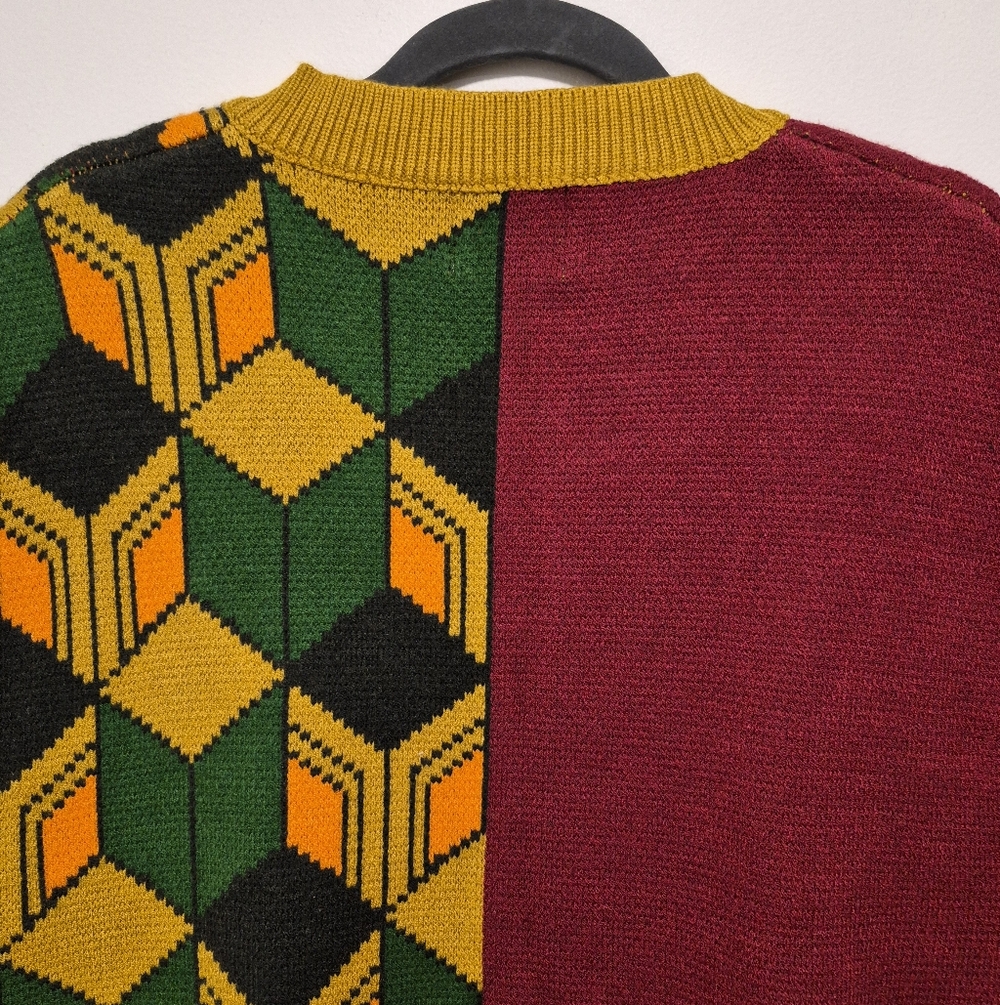Steady Hands Giyu Tomioka Demon Slayer Sweater Vest Unisex Geometric Size S/M - Picture 9 of 13
